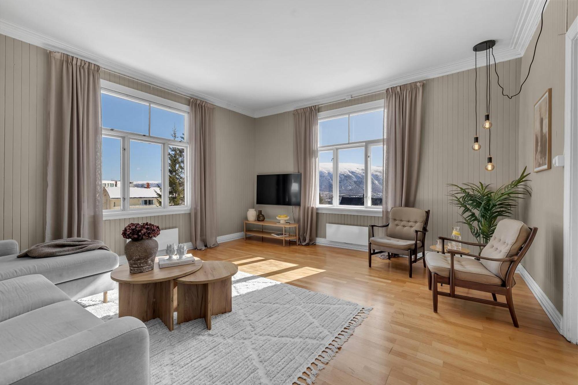 Lovely City Center Apartment With Amazing Views And Free Parking! トロムソ エクステリア 写真